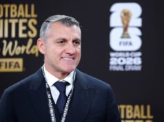 Vieri acredita que apenas dois jogadores italianos serão titulares na França, favorita da Copa do Mundo