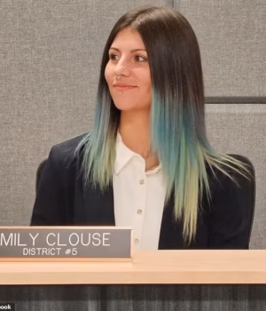 92878263-15933401-Emily_Clouse_pictured_was_accused_of_sexually_harassing_a_male_s-a-37_178360882650.avif