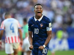 Copa do Mundo de 2026: pênalti de Kylian Mbappé garante vitória surpreendente da França sobre o Paraguai