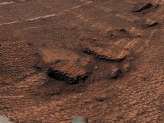 O rover Curiosity da NASA descobriu um vasto mar de estranhos padrões de favo de mel em Marte