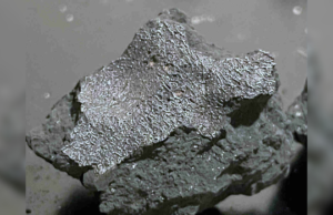 Meteorito que caiu em casa em Nova Jersey pode conter pistas sobre as origens da vida