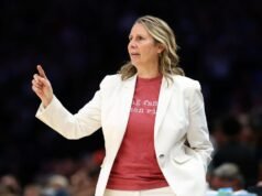 O técnico do Lynx, Sherrill Reeve, estabeleceu o recorde de vitórias na temporada regular da WNBA