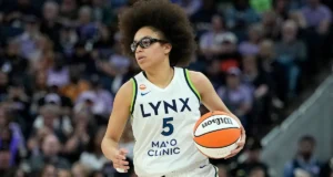 A estreante estrela do Lynx, Olivia Miles, deixou o jogo mais cedo.