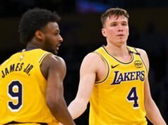 A dupla promissora de US$ 66 milhões do Lakers toma uma decisão surpreendente na liga de verão em meio a rumores comerciais