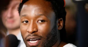 Por que fazia sentido para os Saints trazer Alvin Kamara de volta