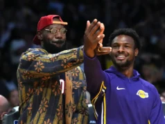 LeBron James grita Brony, equipe médica da USC no discurso do Time 100