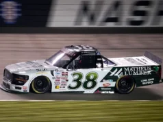 Quem ganhou a corrida NASCAR Truck Series North Wilkesboro? O vencedor é Chandler Smith, além de resultados completos