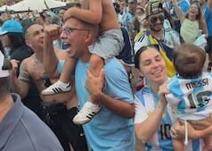 Os torcedores da Inglaterra enfrentam uma grande decepção enquanto os torcedores da Argentina comemoram a chegada à final