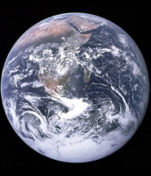 earth-aphelion-blue-marble-1600x840-1.jpg
