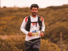 Um cavalo pode destruir um homem numa corrida, mas numa longa distância brutal no calor do verão, argumenta Daniel Lieberman, a vantagem pode ser revertida: os humanos tendem a arrefecer-se através do suor, enquanto o corpo maior de um cavalo luta para dissipar o calor com rapidez suficiente.