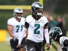 Campo de treinamento dos Eagles: um jogador para observar em todas as posições defensivas
