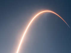 Um foguete abandonado da SpaceX está prestes a cair na Lua. O verdadeiro problema vem a seguir