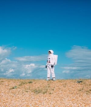 four-amateur-astronauts-with-four-hours-.jpg