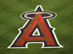 Anjos supostamente demitem o autoproclamado ‘espião de beisebol’ após serem flagrados filmando o técnico dos Rockies