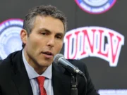 Não, o basquete UNLV não está à venda. Mas a ideia é realmente tão rebuscada?