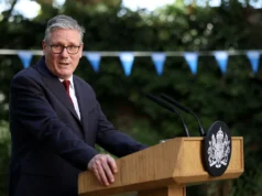 O primeiro-ministro britânico, Keir Starmer, pressionou para que a vitória da Inglaterra na Copa do Mundo sobre o México fosse adiada para o dia anterior.