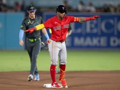 Problemas com o avião do Red Sox supostamente impediram o time de Chicago horas antes do jogo em Nova York