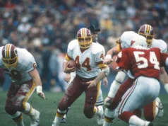 Os Commanders finalmente decidiram aposentar o número 44 em homenagem a John Riggins, o melhor rusher de todos os tempos da equipe.