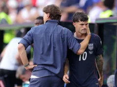 Christian Pulisic foi excluído da partida da USMNT na Copa do Mundo contra a Bélgica devido a uma possível lesão no pé
