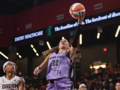 Os 21 pontos de Veronica Burton e os 19 pontos de Gabby Williams levam Valkyries à quarta vitória consecutiva sobre o Dream 88-83