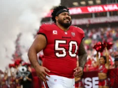 Bucs DT Vita Vea supostamente solicita negociação devido a negociações de contrato fracassadas