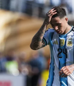 https2F2Fmedia.zenfs_.com2Fen2Fall_out_soccer_2762F080c1205e324b678ebd6925b42de47ae.webp