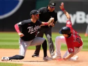 Trevor Larnach e Luke Cashel tiveram RBIs no dia 12, quando os Twins venceram os Guardians por 3-1 para dividir a série.