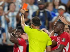 Painel de regras do futebol esclarece processo VAR que o cartão vermelho da Copa do Mundo para Embolo da Suíça foi errado