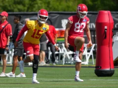 Espera-se que os companheiros de equipe de Travis Kelce e outras pessoas envolvidas com esportes compareçam ao seu casamento com Taylor Swift