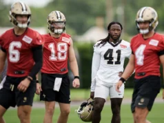 O running back Alvin Kamara tem um novo contrato com o Saints até 2026, disse o agente