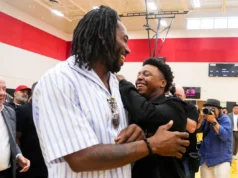 Raptors e Clippers suspendem negociação por Kawhi Leonard, aguardando investigação da NBA