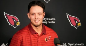 O Arizona Cardinals assinou com o QB Carson Beck um contrato de estreia