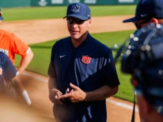 Gabe Gross deixou a equipe de beisebol de Auburn para uma nova função após nove temporadas