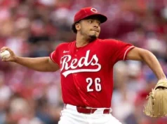 Os Reds prenderam Young a uma grande extensão de contrato
