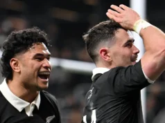 Os All Blacks venceram a França em uma emocionante abertura do Campeonato das Nações
