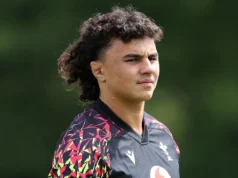 James, do Exeter, estreou-se na Argentina pelo País de Gales