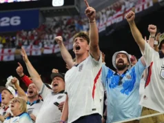 ‘A música de futebol perfeita’: por que os torcedores e jogadores da Inglaterra (como Beckham) amam Wonderwall