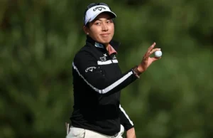 Ryu e Kuwaki lideram Thitikul Open em perseguição