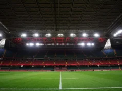 Por que o Community Shield está sendo realizado no País de Gales?