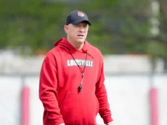 Louisville adicionou DL 4 estrelas, ex-comprometimento do Tennessee