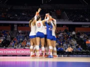 Jogo de ex-alunos de vôlei da Flórida será realizado em 16 de agosto como exibição