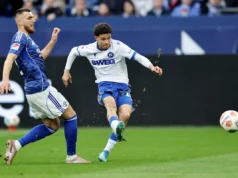 Eintracht Frankfurt mantém conversações com Karlsruhe por Louis Ben Farhat