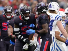 Os Colts conseguem top pass rushers, dois rostos familiares nos drafts simulados dos jogadores atuais