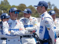 Kyle Larson e Michael McDowell foram multados por inspeção da NASCAR antes da corrida de Chicagoland