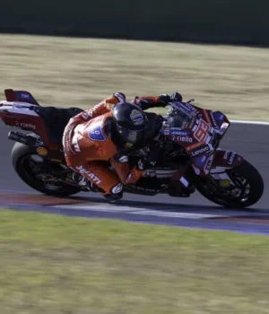 https2F2Fmedia.zenfs_.com2Fen2Fmotorcycle_com_7052F7cb5ed4d9370a59b16b3adb94bbbd217.webp