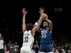 Relatório: Nets estão descobrindo como usar o cap space antes de negociar Julius Randle