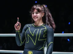 ‘Sempre uma finalização’ – Helena Craver caçando outra finalização contra o círculo interno 22 de Page Ivette Clymer