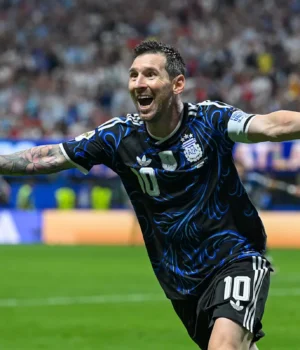 https2F2Fmedia.zenfs_.com2Fen2Fonefootball_articles_8022F4192fdede01c249d07178ea98c6c363d.webp