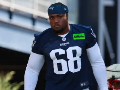 Os Patriots recontrataram DT Isaiah Eaton