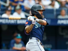Mariners riem por último e vencem Rays por 8-2